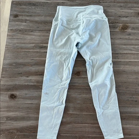 ALO 7/8 High-waist Airlift Leggings - Medium - Picture 3 of 4